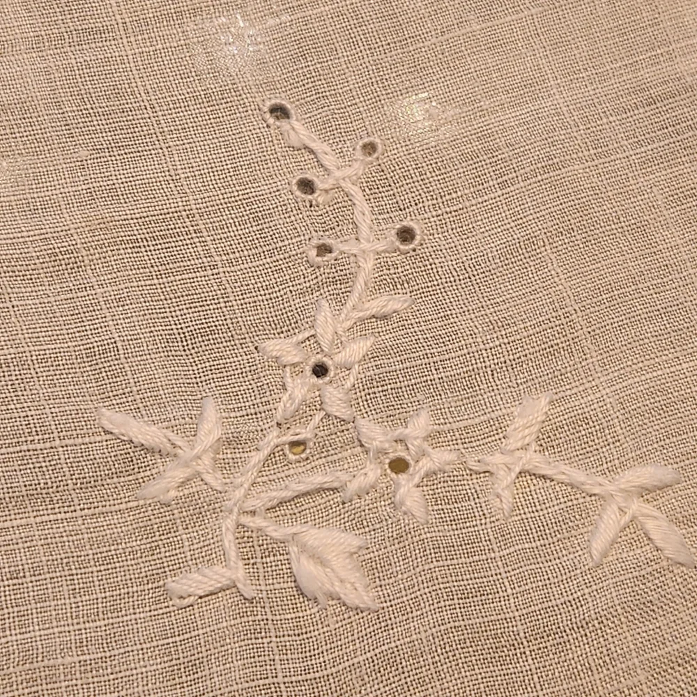 Vintage Handmade Tablecloth Snow White Work Cotton Filet Brode Embroidered